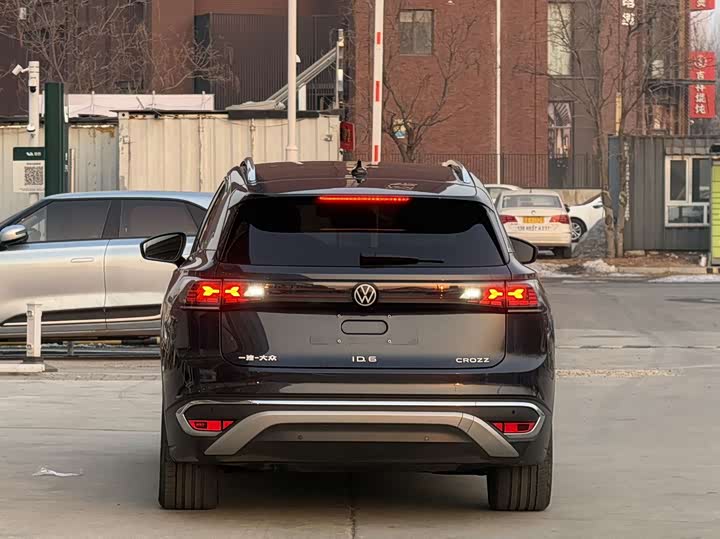 Фото 5 - Volkswagen ID.6 Crozz