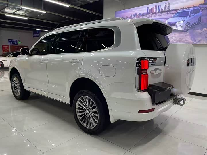 Фото 4 - Tank 500 Hybrid