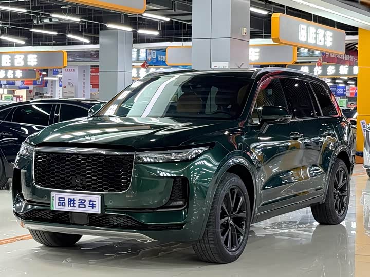 Фото 1 - LiXiang One