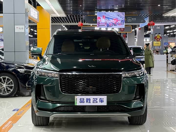 Фото 2 - LiXiang One