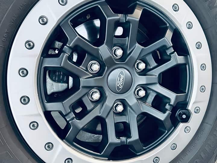 Photo 8 - Ford Ranger