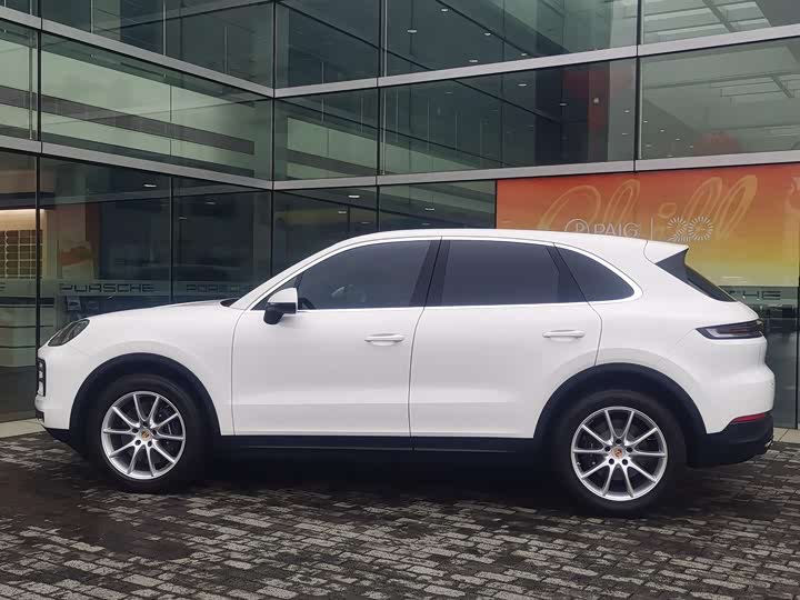 Фото 3 - Porsche Cayenne