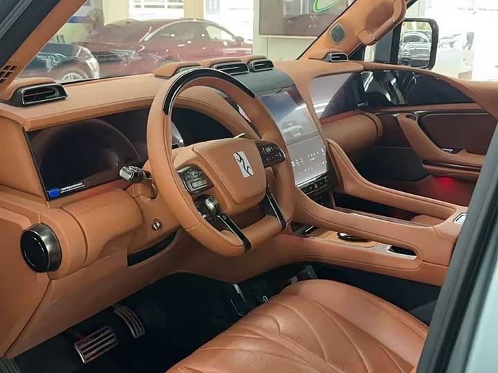 Фото 2 - BYD Yangwang U8