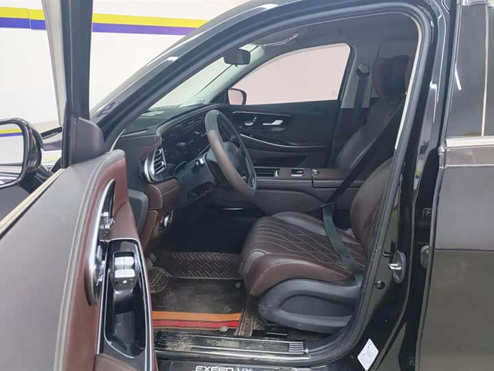 Фото 9 - Exeed VX