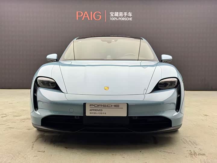 Photo 1 - Porsche Taycan