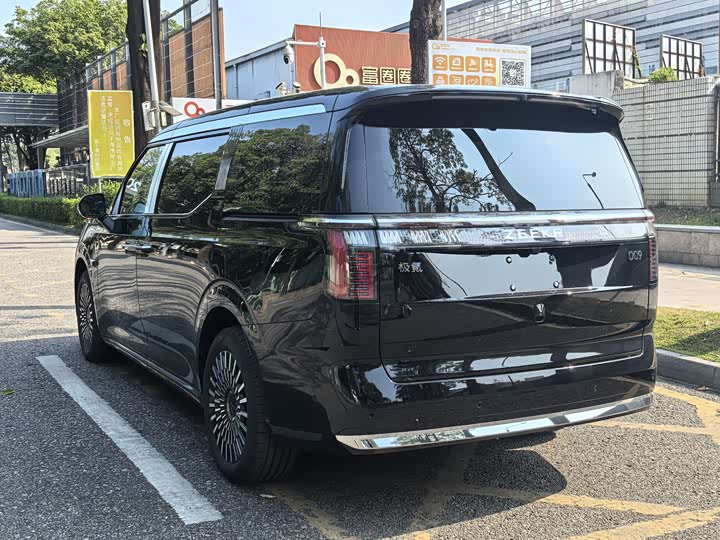 Фото 7 - Zeekr 009