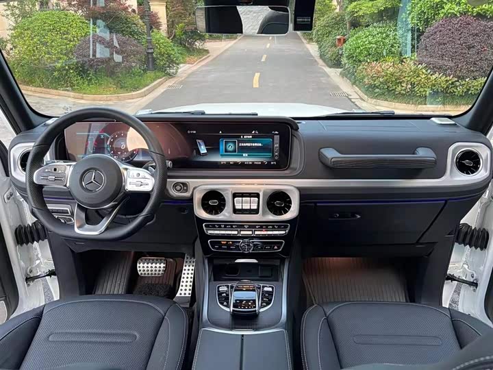Фото 4 - Mercedes-Benz G-Class