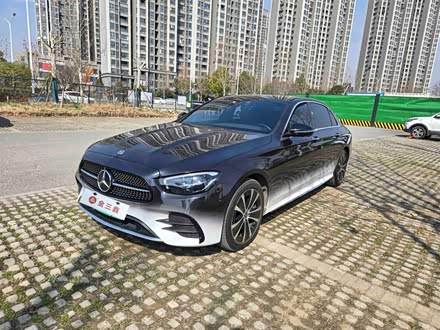 Фото 1 - Mercedes-Benz E-Class Hybrid