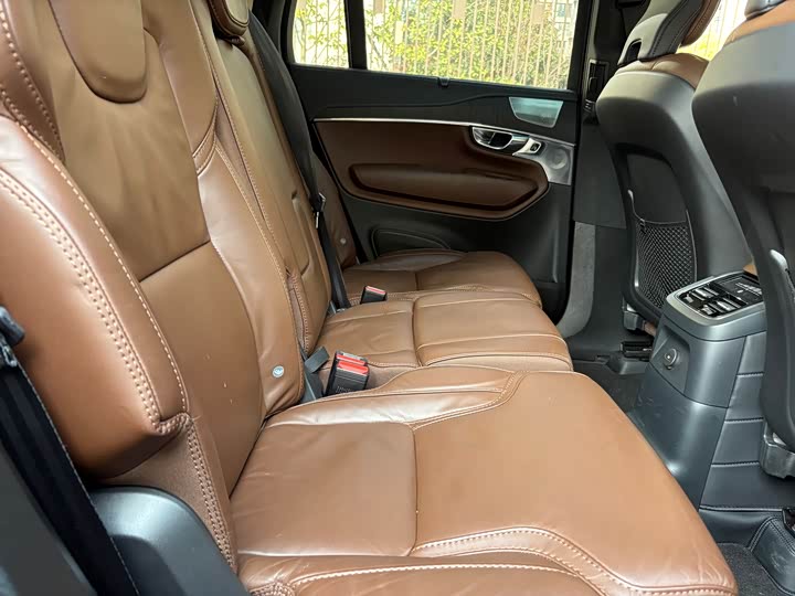 Фото 9 - Volvo XC90 Hybrid