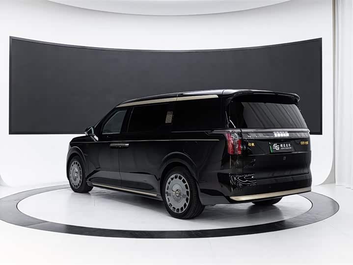 Фото 6 - Zeekr 009