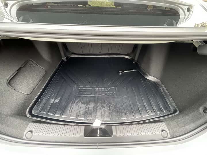 Фото 6 - Geely Galaxy L6