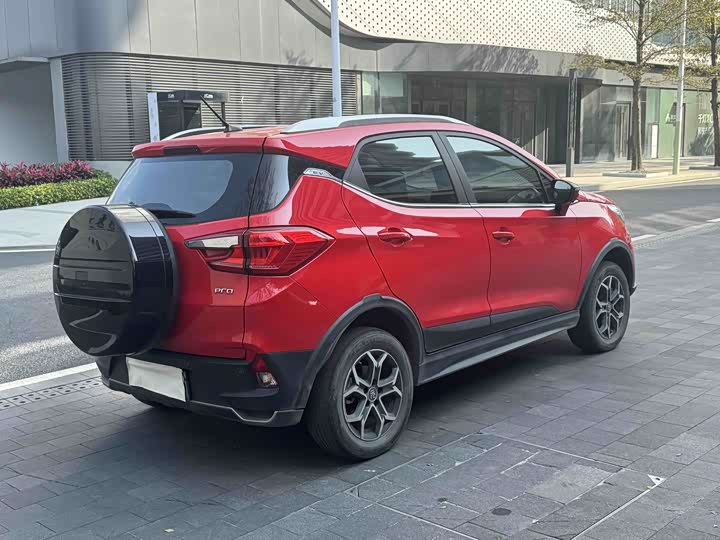 Фото 4 - BYD Yuan Pro