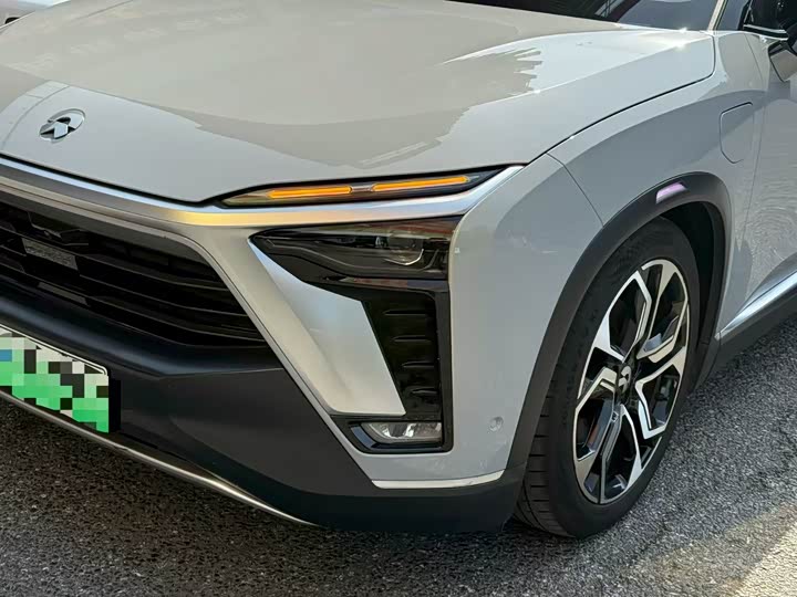 Фото 6 - Nio ES8