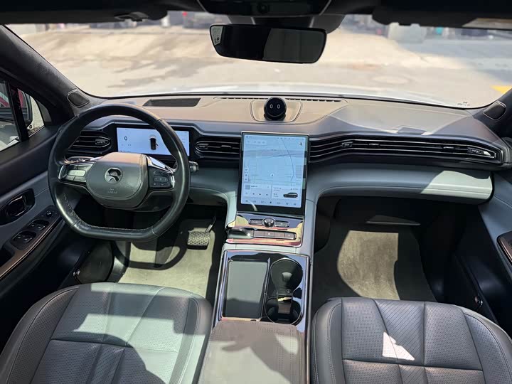 Фото 9 - Nio ES8