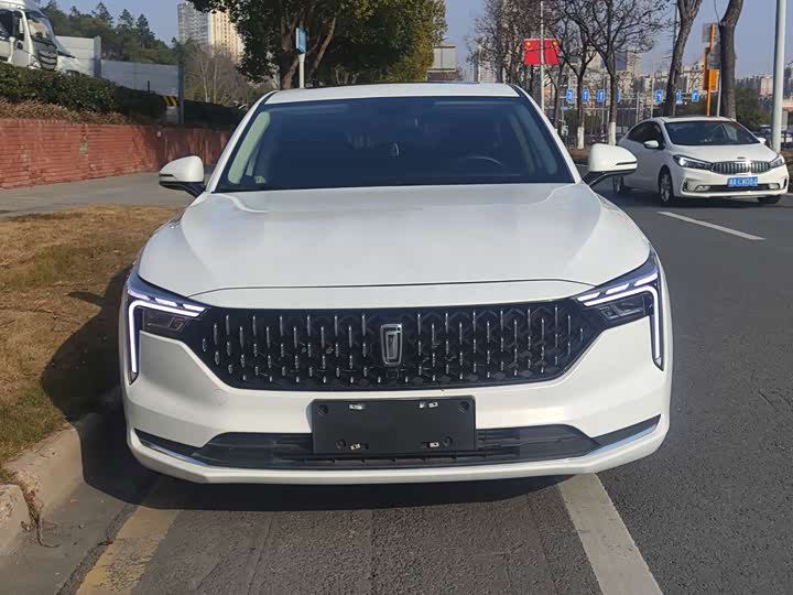 Photo 2 - Bestune B70