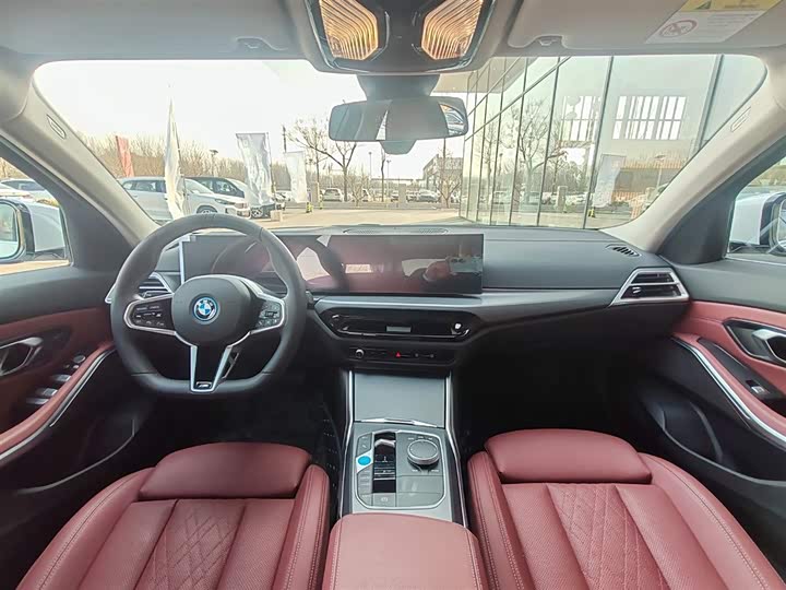 Фото 9 - BMW i3
