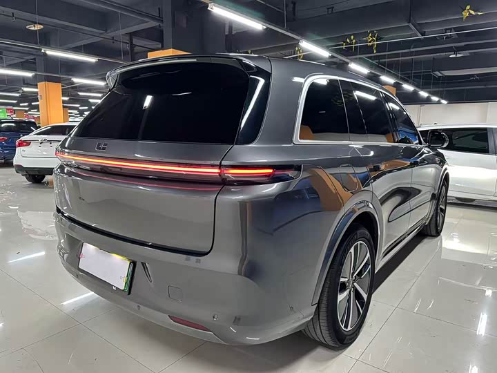 Фото 7 - LiXiang L8