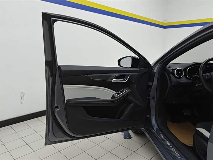 Фото 7 - MG Motor 6