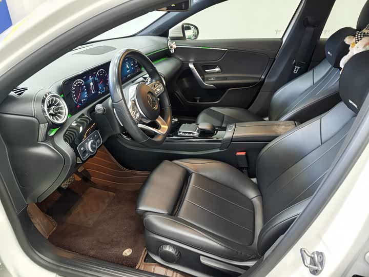 Фото 7 - Mercedes-Benz A-Class