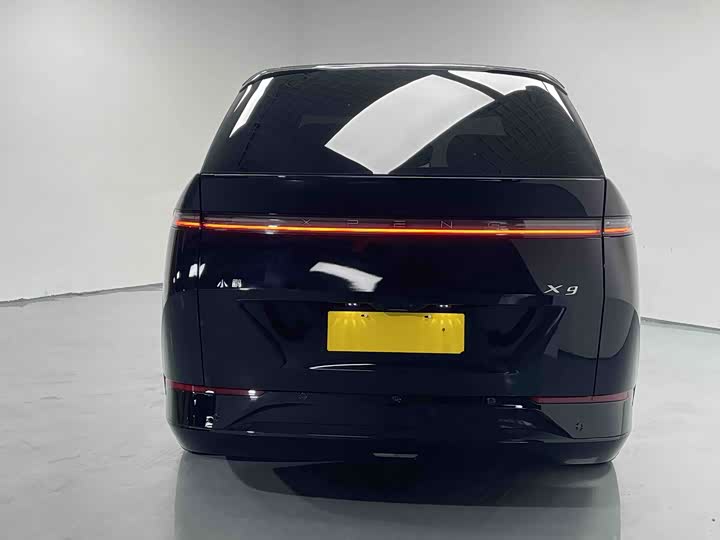 Фото 8 - XPeng X9