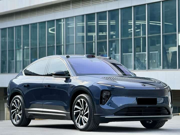Фото 3 - Nio EC6