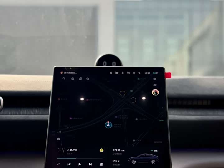 Фото 6 - Nio EC6