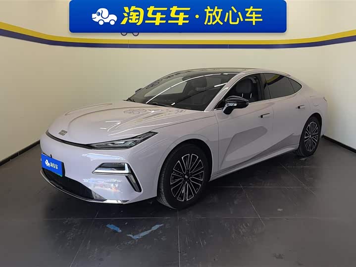 Фото 1 - Geely Galaxy Starshine 8 EM-i