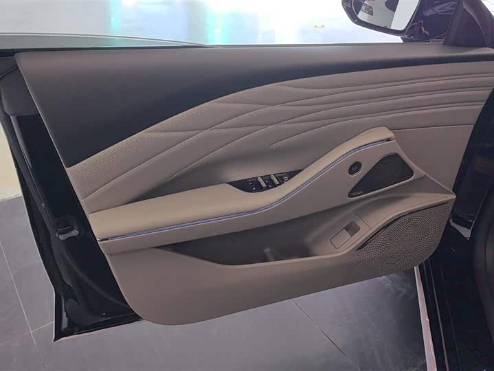 Фото 7 - Geely Galaxy Starshine 8 EM-i