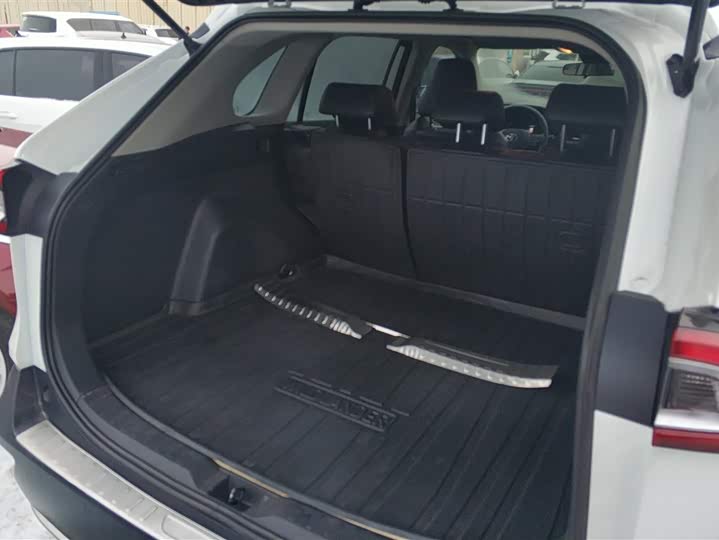 Photo 4 - Toyota Wildlander