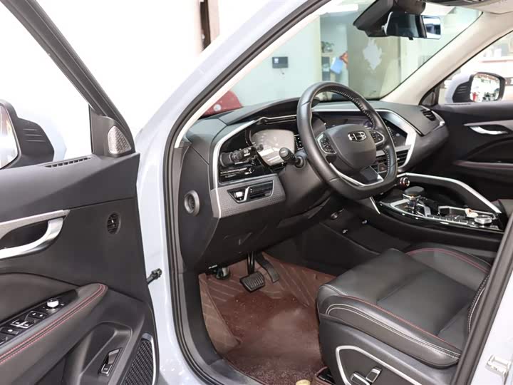 Фото 8 - Geely Tugella S