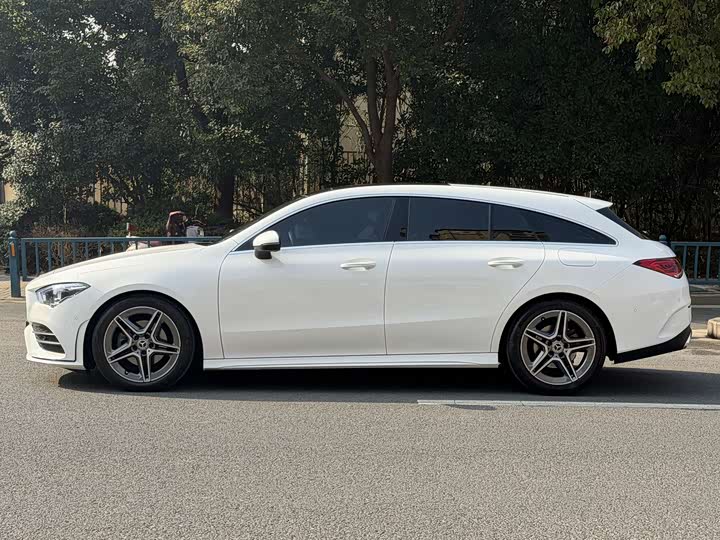 Фото 3 - Mercedes-Benz CLA-Class