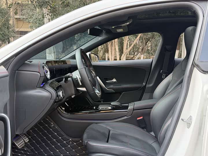 Фото 8 - Mercedes-Benz CLA-Class