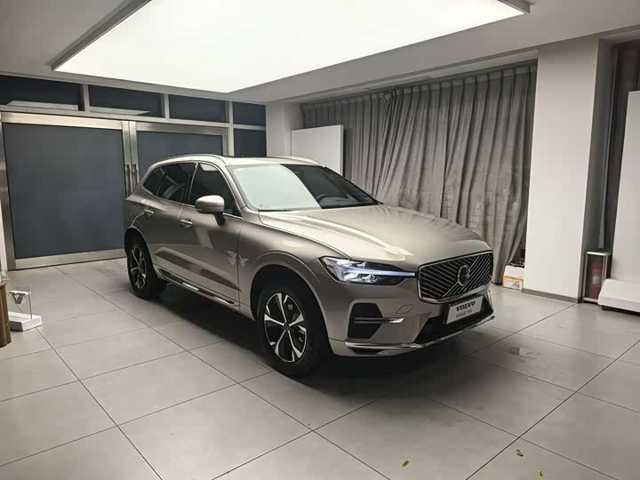 Фото 3 - Volvo XC60