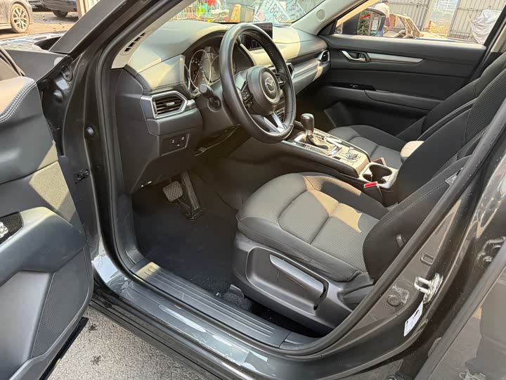 Photo 4 - Mazda CX-5