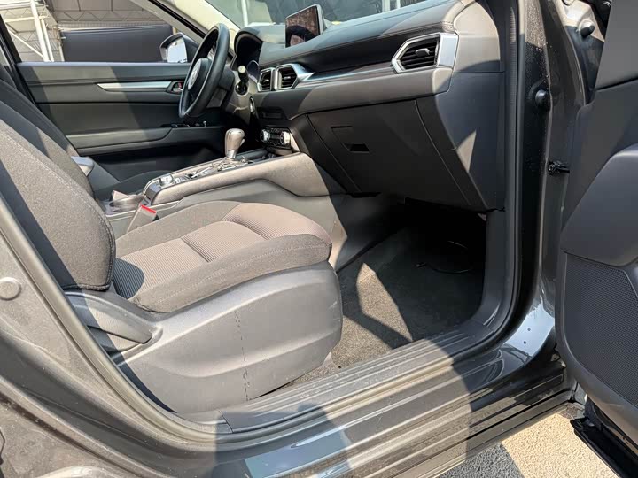 Photo 9 - Mazda CX-5