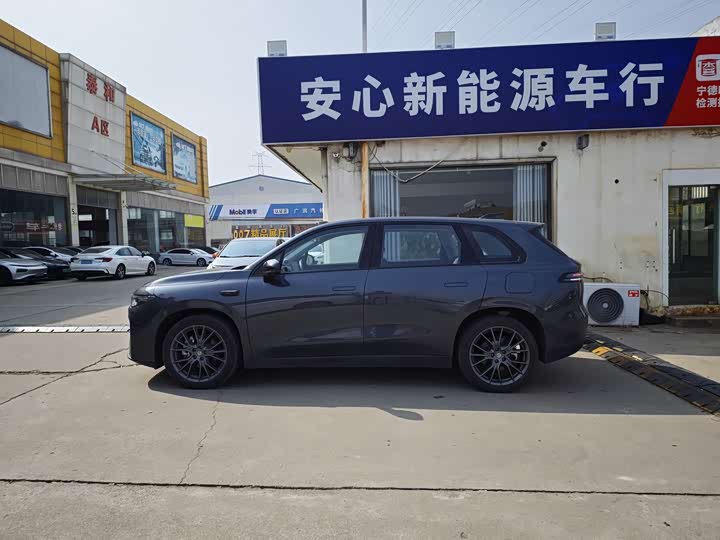 Фото 3 - Leapmotor C10