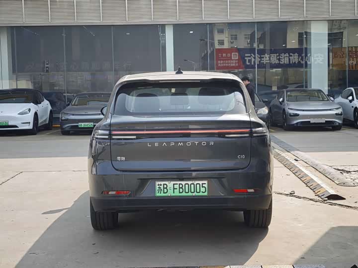 Фото 5 - Leapmotor C10