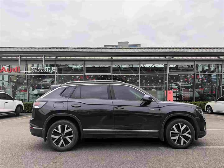 Фото 3 - Volkswagen Tayron