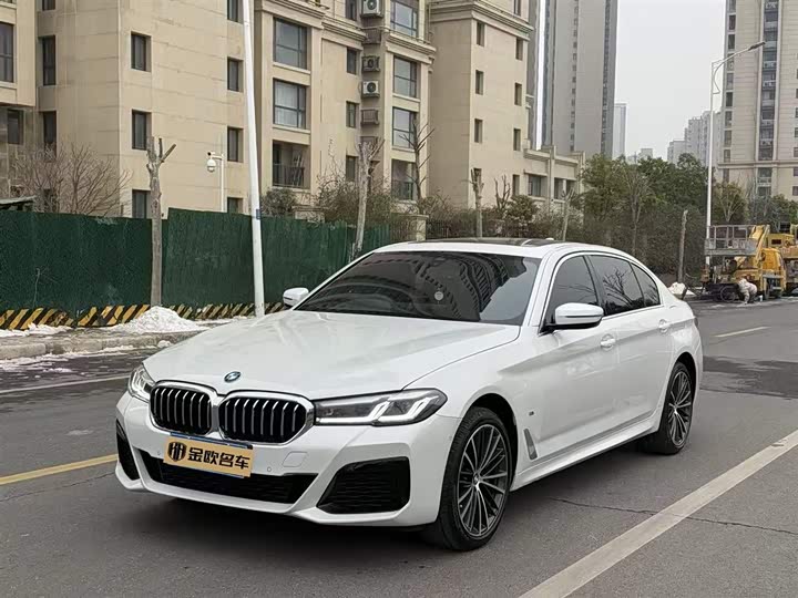 Фото 1 - BMW 5 Series