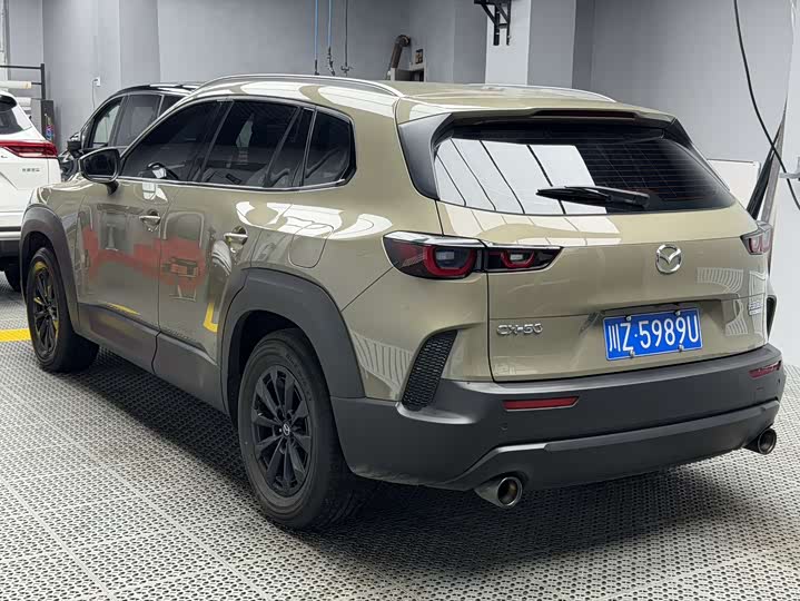 Фото 4 - Mazda CX-50