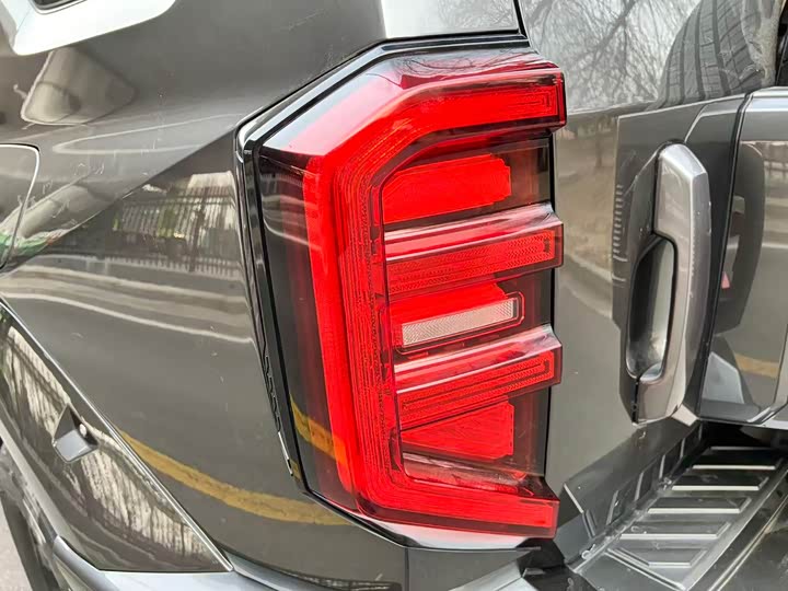 Фото 5 - Tank 400