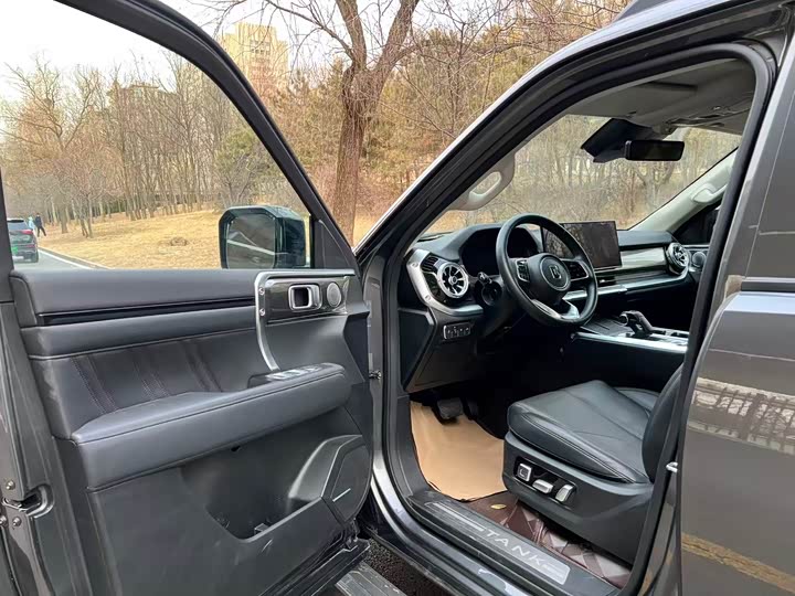 Фото 6 - Tank 400