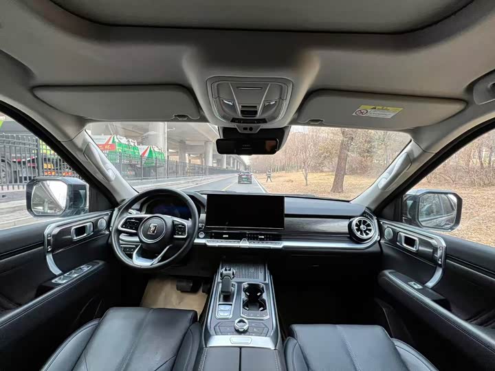 Фото 9 - Tank 400