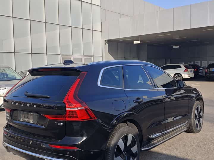 Фото 8 - Volvo XC60 Hybrid