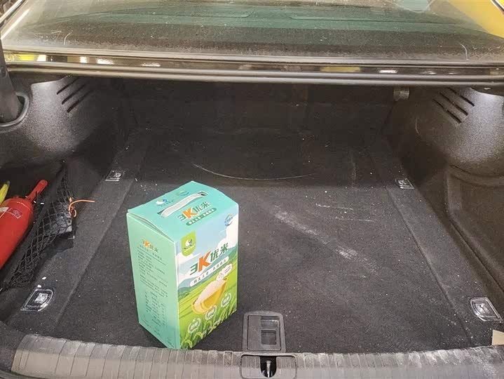 Фото 4 - Audi A7L