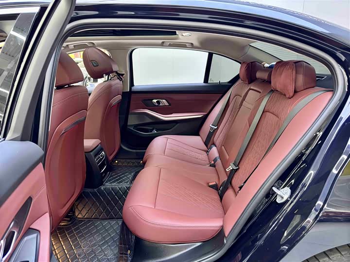 Фото 7 - BMW 3 Series