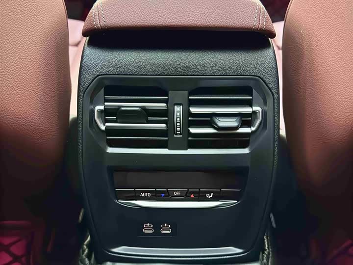 Фото 9 - BMW 3 Series