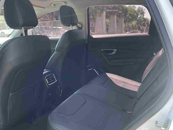 Фото 6 - BYD Song Pro