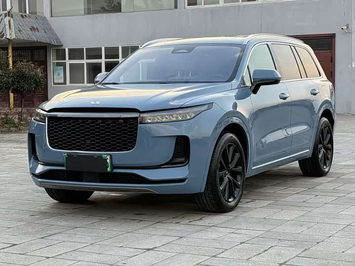 Фото 1 - LiXiang One