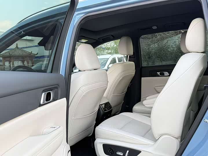 Фото 6 - LiXiang One